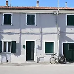 Se212 - Senigallia, Delizioso Bilocale In Centro Con Corte Esclusiva * Senigallia