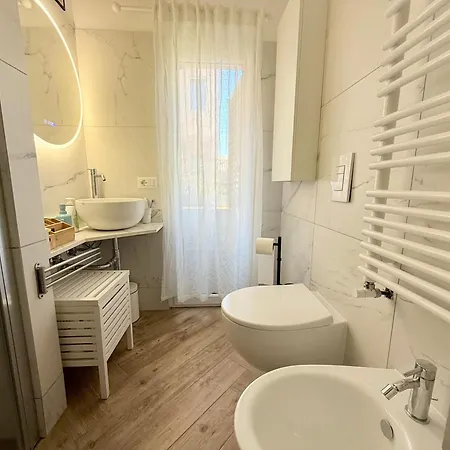 Se212 - Senigallia, Delizioso Bilocale In Centro Con Corte Esclusiva Appartamento *