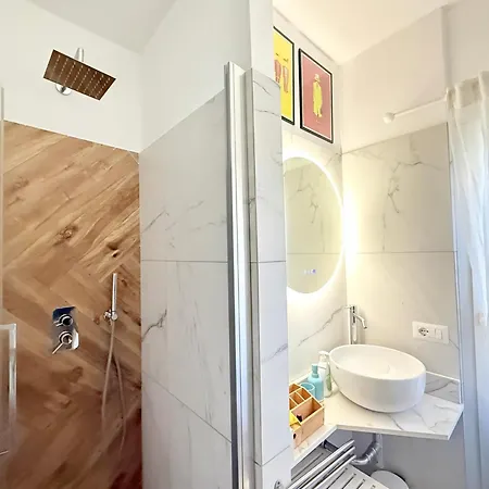 Se212 - Senigallia, Delizioso Bilocale In Centro Con Corte Esclusiva